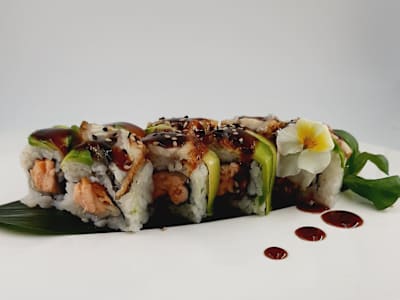 Ura Unagi Roll