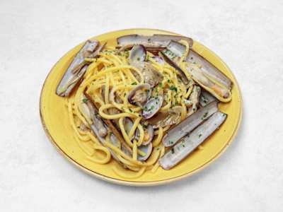 Spaghetti Chitarra con Calamari e Mollica