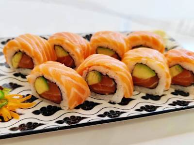 39. Uramaki sake roll 8pz