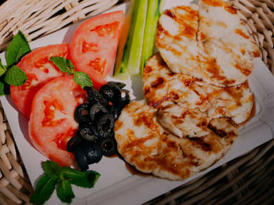 Halloumi caprese
