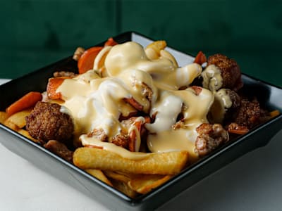 Patate con Salsiccia, formaggio o Cheddar