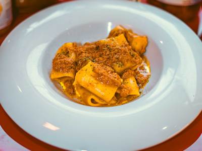 Paccheri di Pasta Fresca, Ragù di Ossobuco Cremoso allo Zafferano e Gremolada