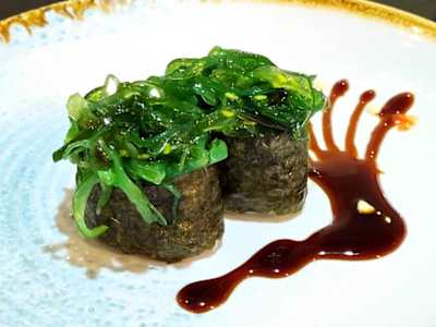 111-Gunkan wakame