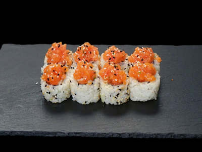 Uramaki Spicy Sake