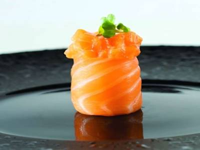 Gunkan Spicy Sake