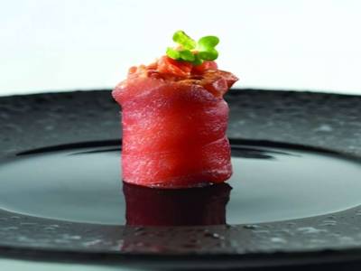 Gunkan Spicy Tuna