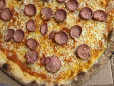 Pizza wurstel