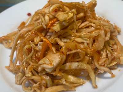 Insalata di Cavolo Coreano Poco Piccante