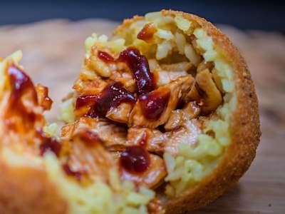 Arancina pollo e Salsa BBQ