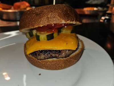 American cheeseburger