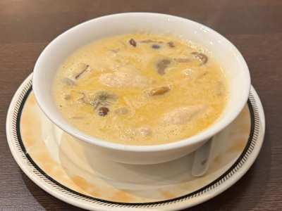 Zuppa di Pollo con Latte di Cocco