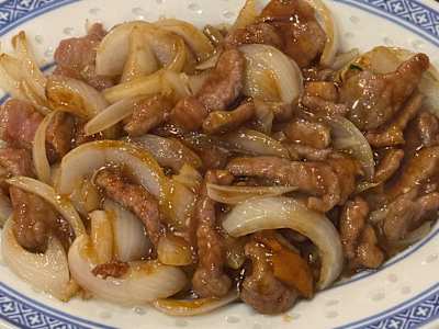 Manzo con Cipolle