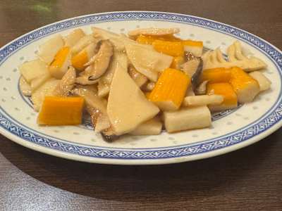 Polpa di Granchio con Funghi Cinesi