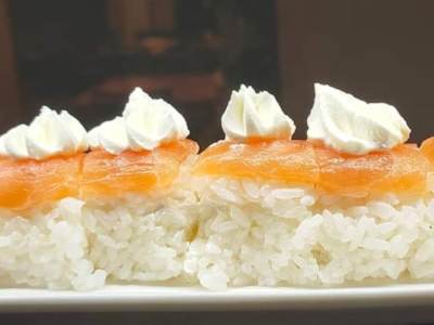 Uramaki Fresh Salmone