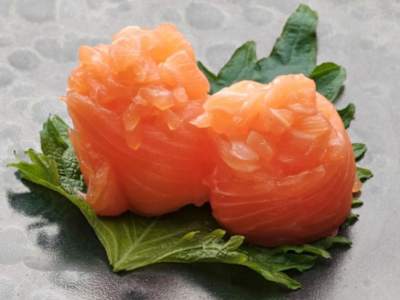 Gunkan Salmone