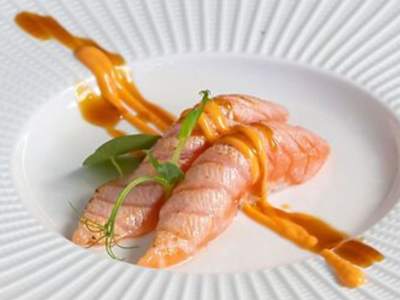 Nigiri Flambe Salmone