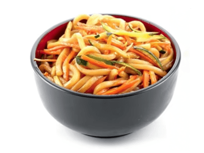 Udon con verdure e uovo