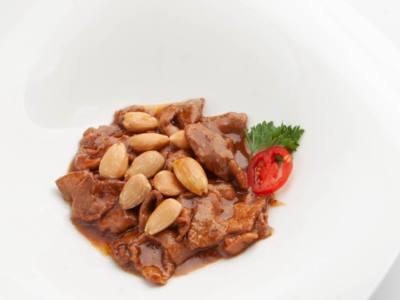 Manzo Mandorle