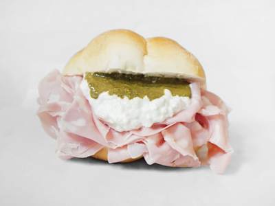 N.18 Panino con Mortadella, Stracciatella di Andria Igp e Pesto di Pistacchio