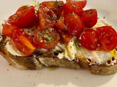 Bruschetta Mascarpone e Pomodoro