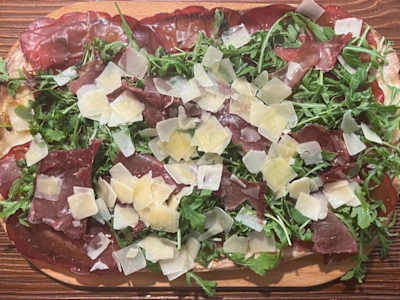 Pinsa Carpaccio