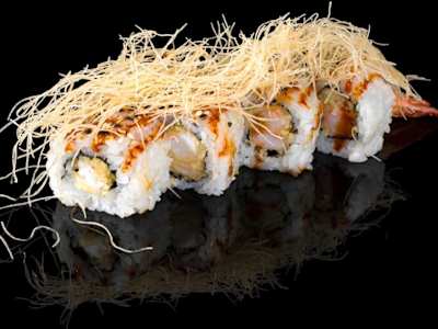 102. Uramaki Tempura Roll