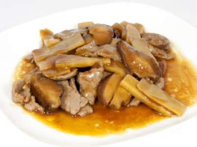 Manzo con Funghi e Bambù