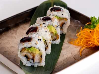Uramaki Chicken