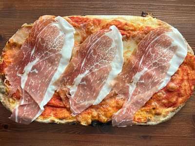Pinsa Margherita con Prosciutto