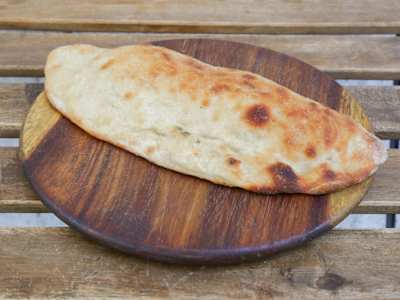 Calzone al Prosciutto