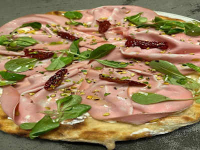 Pizza Mortadella Pistacchio Croccante
