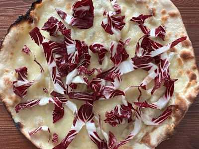 Pizza Radicchiosa