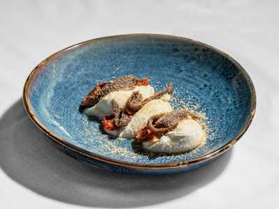 Burrata con Alici del Cantabrico
