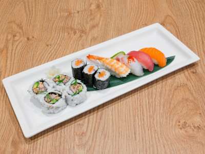 Sushi moriawase box