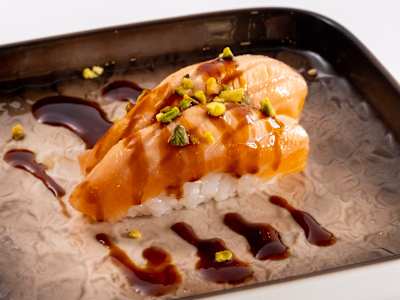 Nigiri Sake Flambè