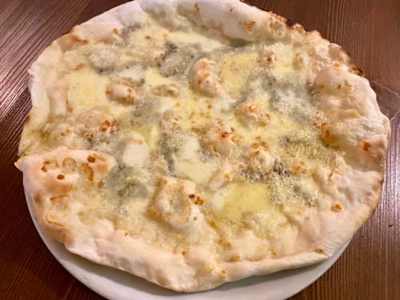 Pizza 4 Formaggi