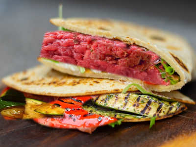 Piadina con Tartàre di Manzo - Memphis Style