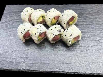 Uramaki Maguro Avocado