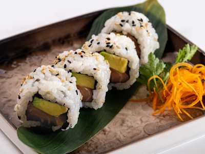 Uramaki Sake