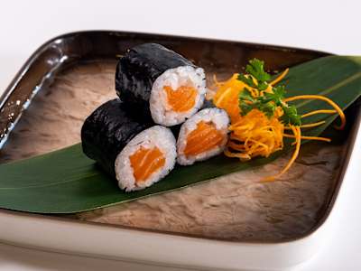 Hosomaki Sake