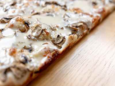 FUNGHI E 4 FORMAGGI