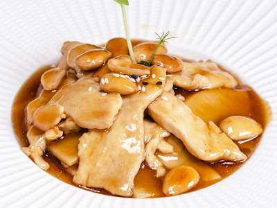 Pollo alle Mandorle