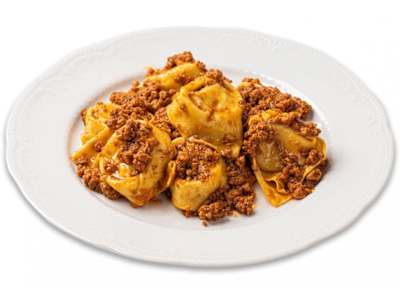 Tortelloni di ricotta e spinaci al ragù