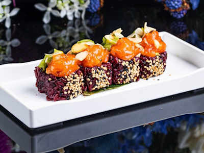 Uramaki Salmone Love