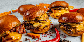 Deli’s Burger