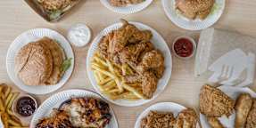 Conrad´s Fried Chicken Delicias
