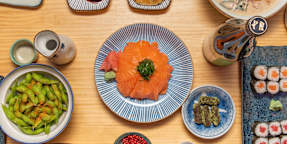 Yan Ken Pon - Sushi Ramen y Librería