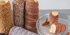 Chimney Cakes Lady