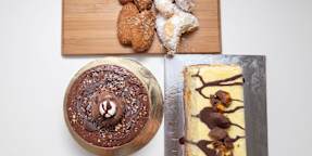 D&D Cakes & Pastry