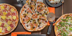 Shaxs Pizza Curry & Grill Bar